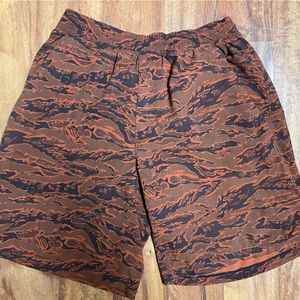 Lululemon Pace Breaker 9” Lined Medium